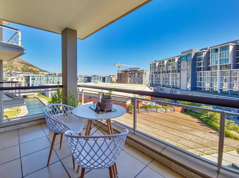 Luxurious, Canal W Pool+wifi, V&a On Doorstep Apartamento *