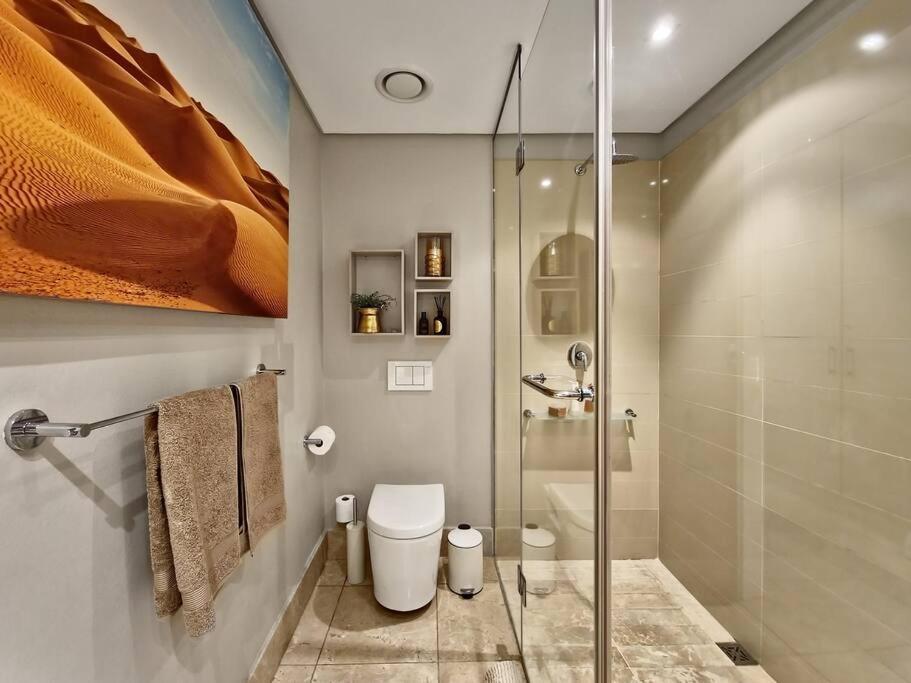 Luxurious, Canal W Pool+wifi, V&a On Doorstep Apartamento